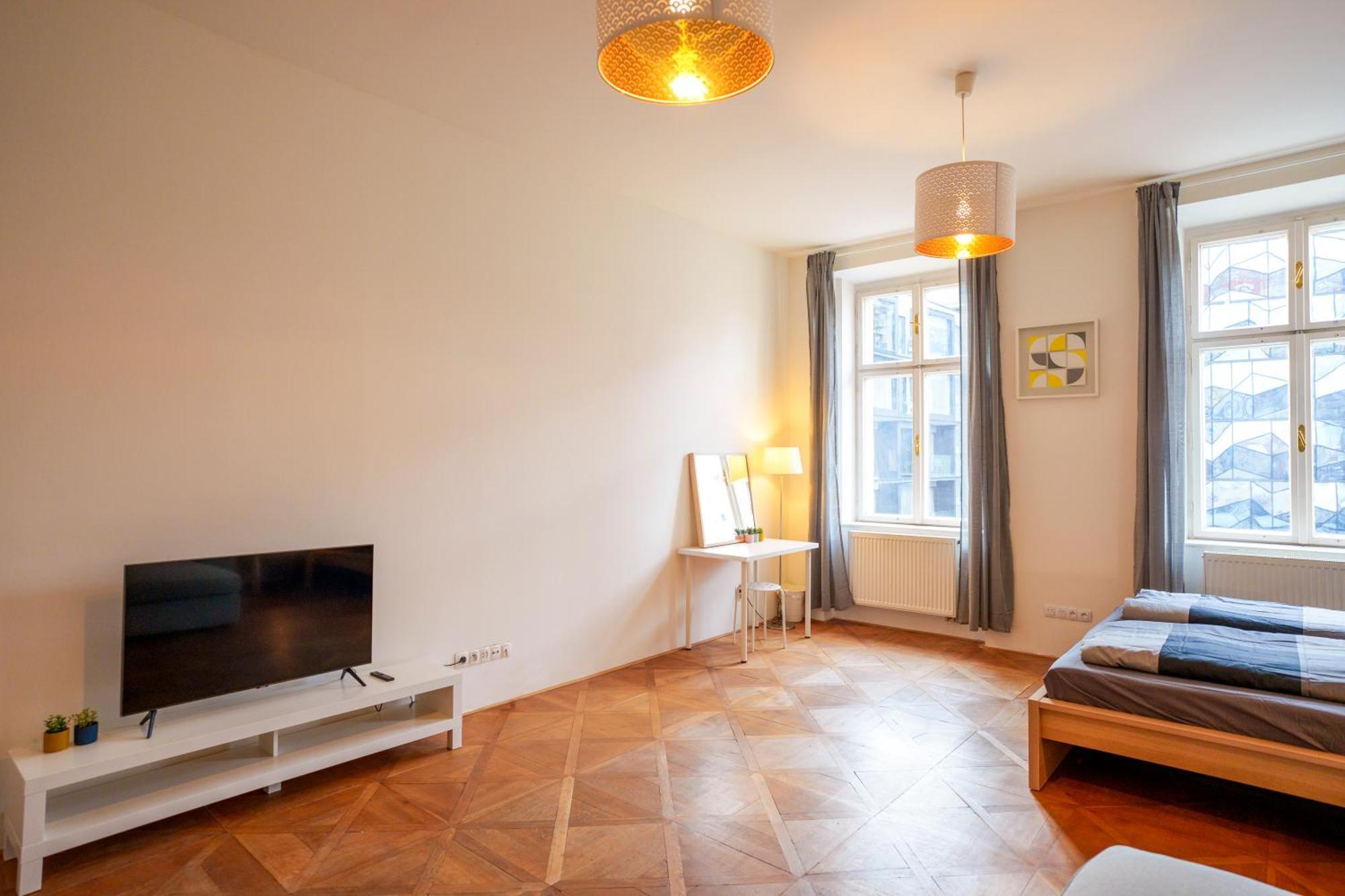 - New Open! Prag